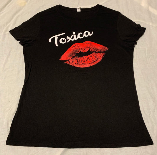 Woman's New Nostalgic "Toxica lip" Funny T-Shirt